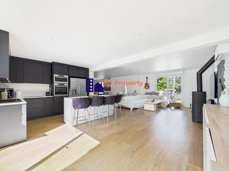 Maison - 125 m² - 7 pièces