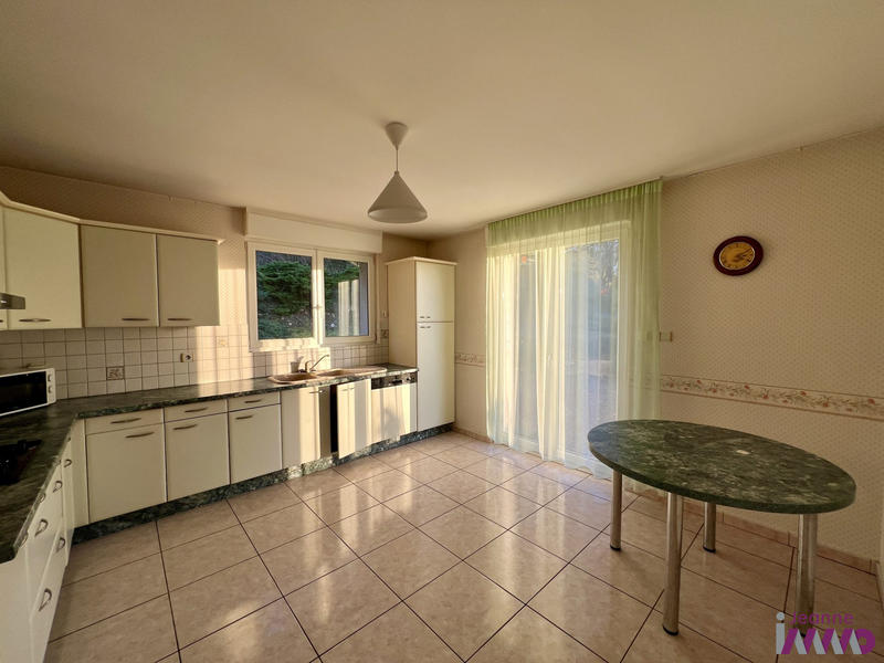 Maison - 190 m² - 4 pièces