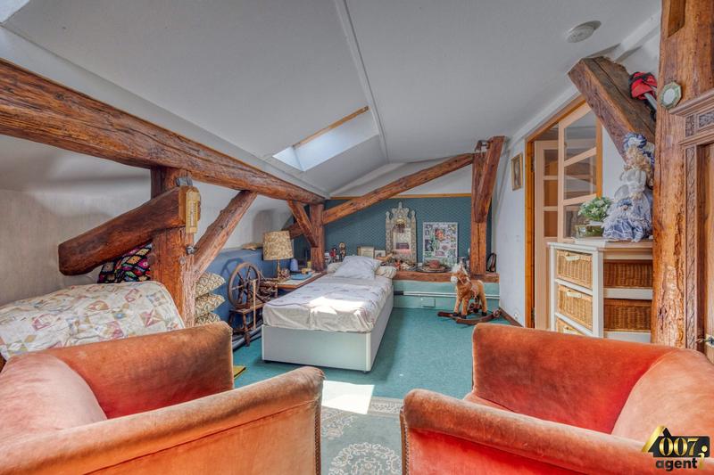 Maison - 182 m² - 7 pièces