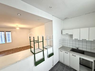 Immeuble - 205 m² - 10 pièces