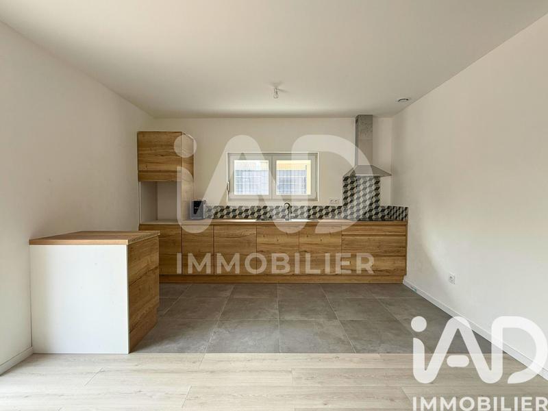 Immeuble - 210 m² - 3 pièces