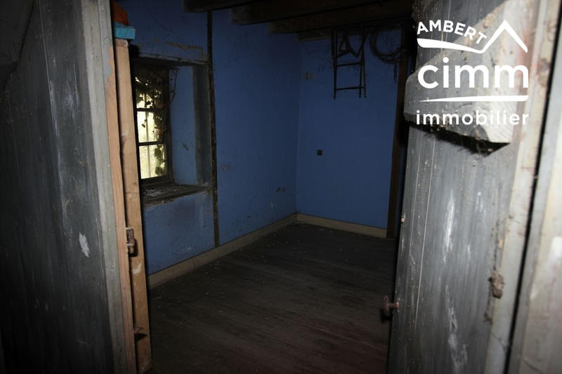 Maison - 99 m² - 7 pièces