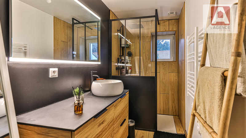 Maison - 106 m² - 4 pièces