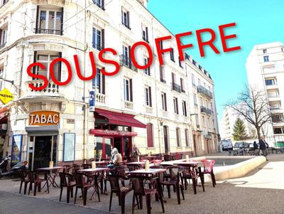 Fonds de commerce - 85 m²