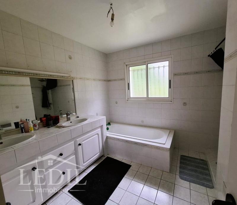 Maison - 115 m² - 4 pièces