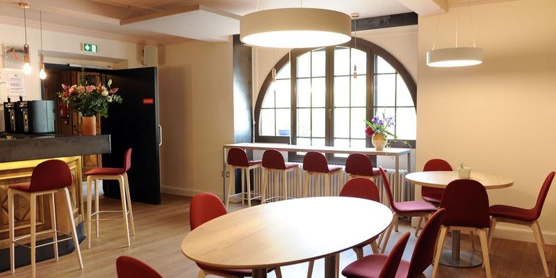 Fonds de commerce - 1 800 m²