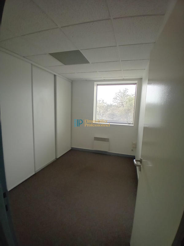 Bureau - 260 m² - 15 pièces