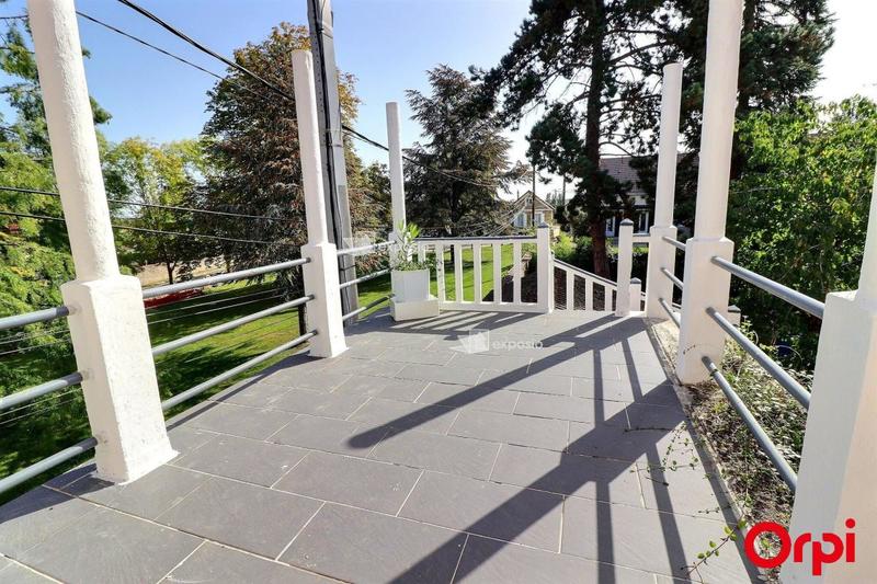 Maison - 189 m² - 7 pièces