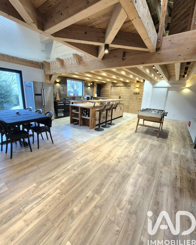 Maison - 192 m² - 5 pièces
