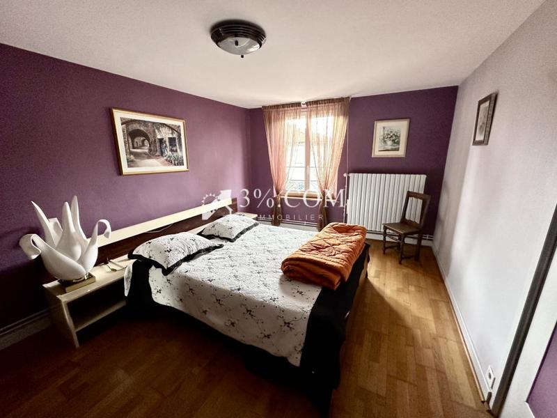 Maison de village - 300 m² - 12 pièces