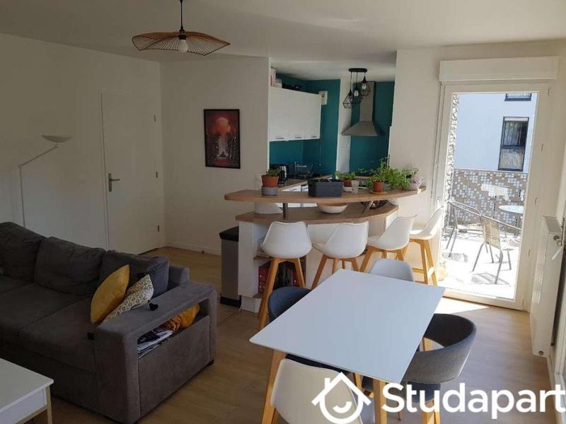 Chambre - 14 m² - 1 pièce