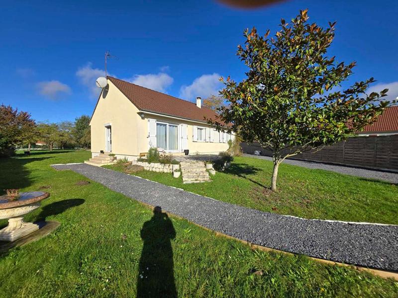 Maison - 95 m² - 4 pièces