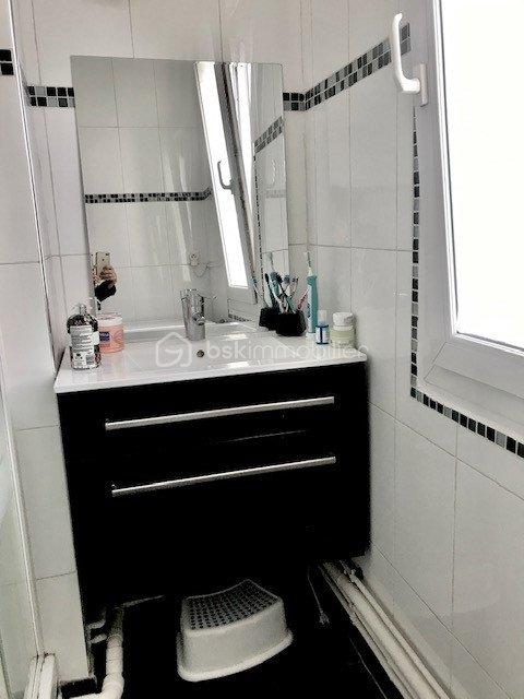 Appartement - 64 m² - 4 pièces