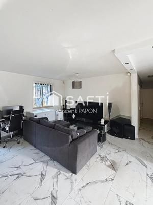 Maison - 95 m² - 4 pièces