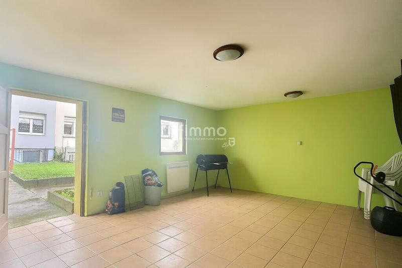 Maison - 80 m² - 5 pièces