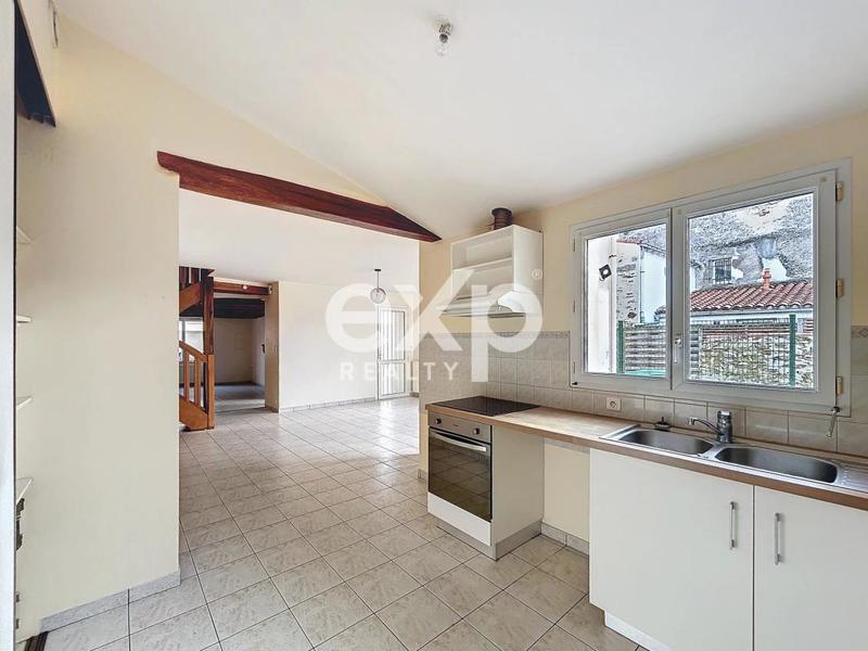 Maison - 120 m² - 5 pièces