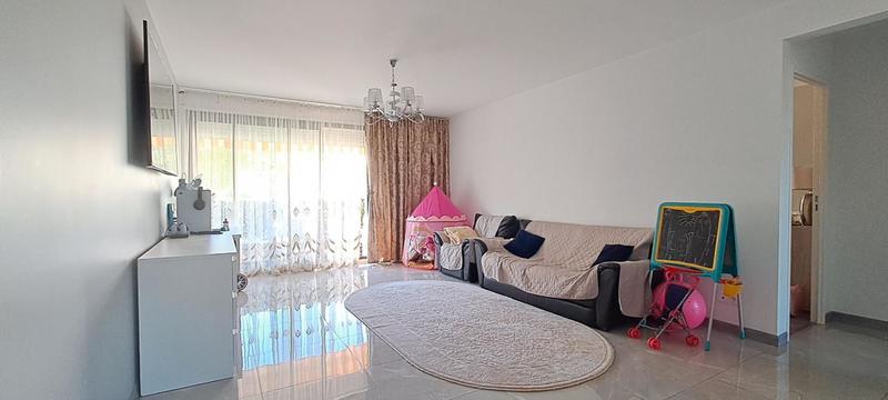 Appartement - 75 m² - 3 pièces