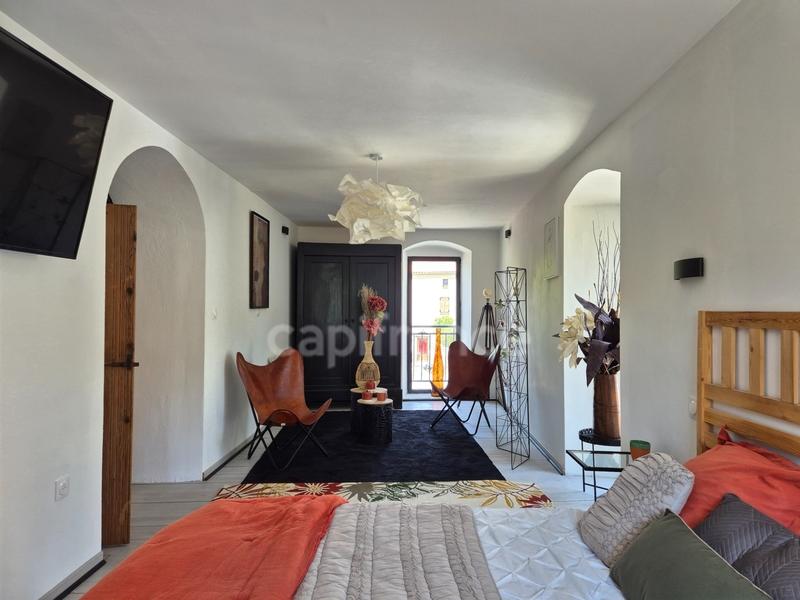 Maison de village - 180 m² - 6 pièces