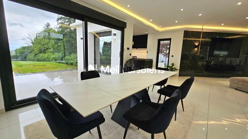 Maison d'architecte - 110 m² - 4 pièces