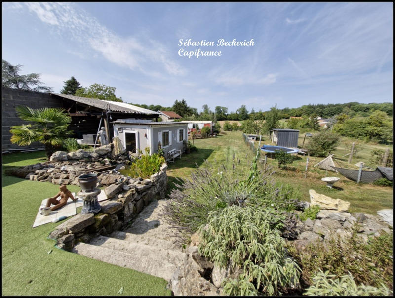 Maison en pierre - 236 m² - 7 pièces