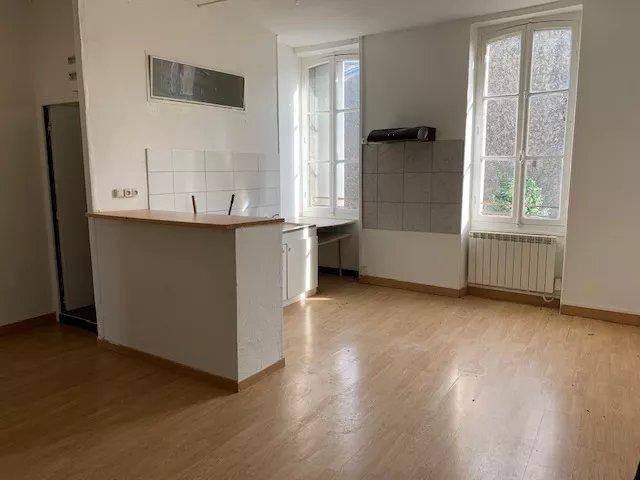 Immeuble - 304 m² - 20 pièces