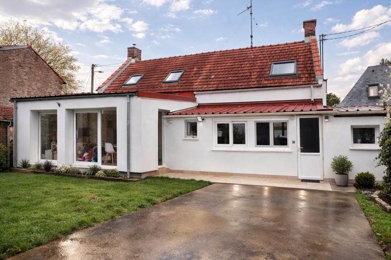 Maison - 102 m² - 6 pièces