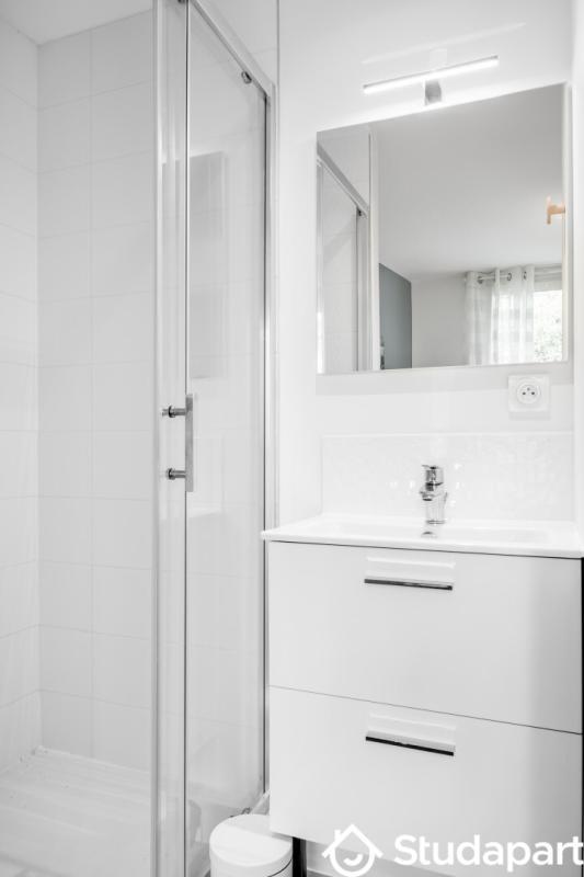 Chambre - 9 m² - 1 pièce