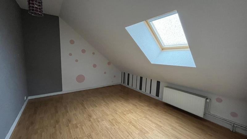 Maison - 168 m² - 8 pièces