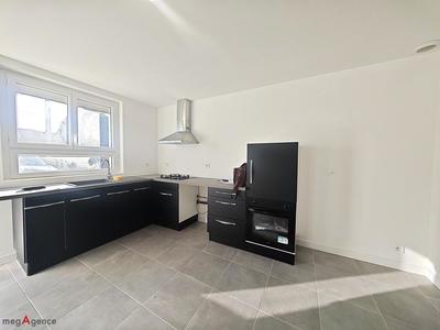 Maison - 89 m² - 5 pièces