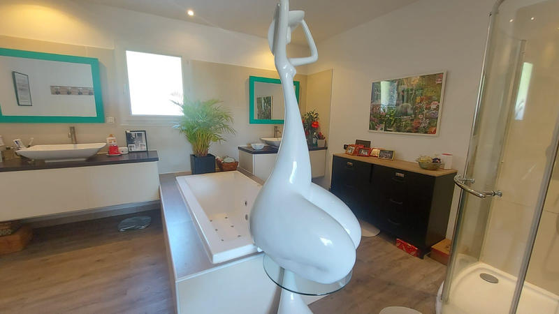 Villa - 166 m² - 5 pièces