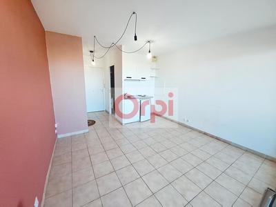 Studio - 19 m² - 1 pièce