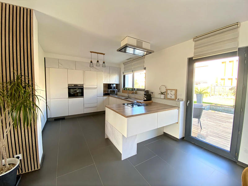 Maison - 135 m² - 5 pièces