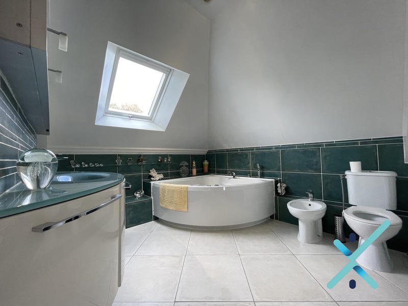 Maison ancienne - 190 m² - 7 pièces