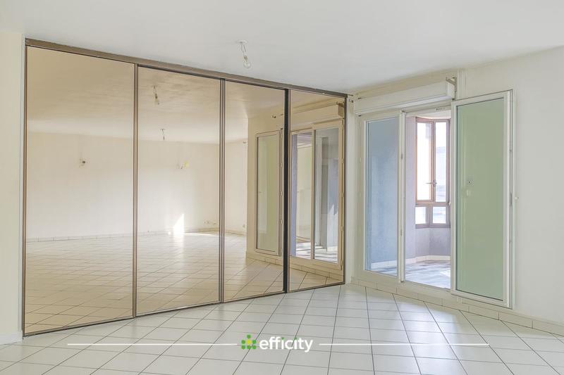 Appartement - 93 m² - 4 pièces