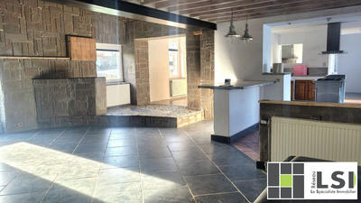 Maison - 245 m² - 8 pièces