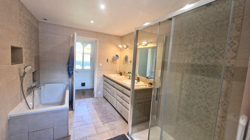 Maison - 160 m² - 6 pièces