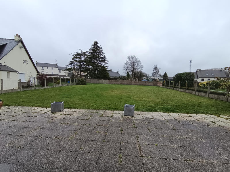 Maison - 171 m² - 7 pièces