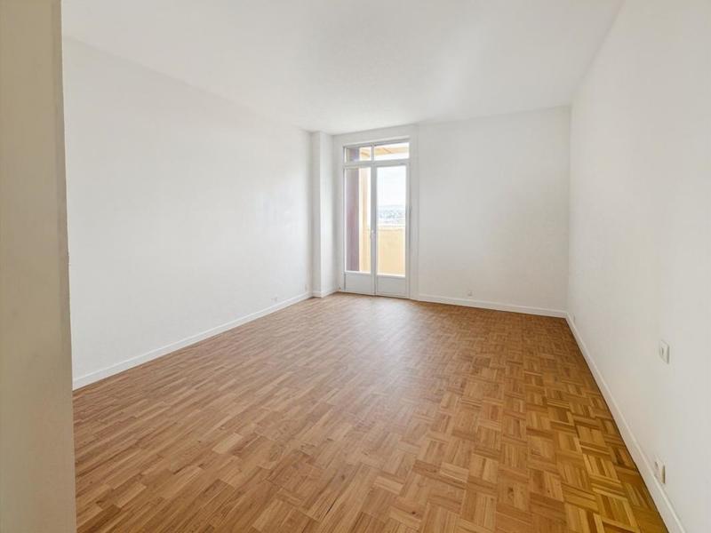 Appartement - 87 m² - 4 pièces