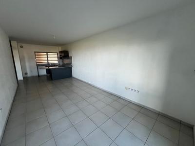 Appartement ancien - 65 m² - 3 pièces