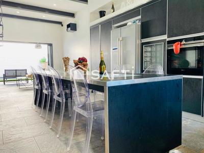 Maison - 95 m² - 4 pièces