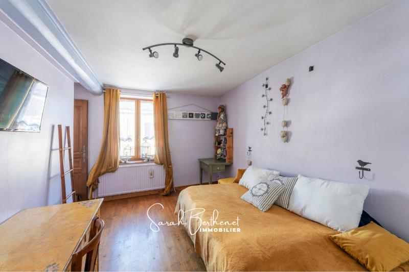 Maison - 159 m² - 6 pièces