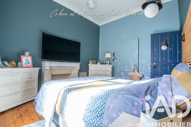 Maison - 225 m² - 10 pièces