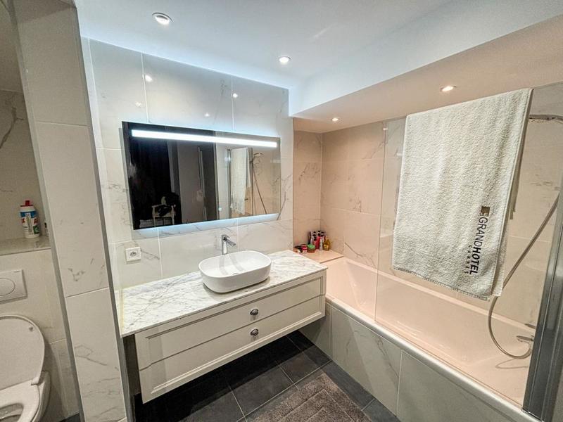 Appartement - 147 m² - 5 pièces