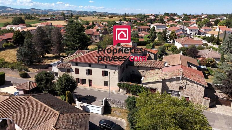 Maison - 270 m² - 8 pièces