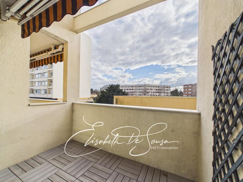 Appartement - 82 m² - 4 pièces