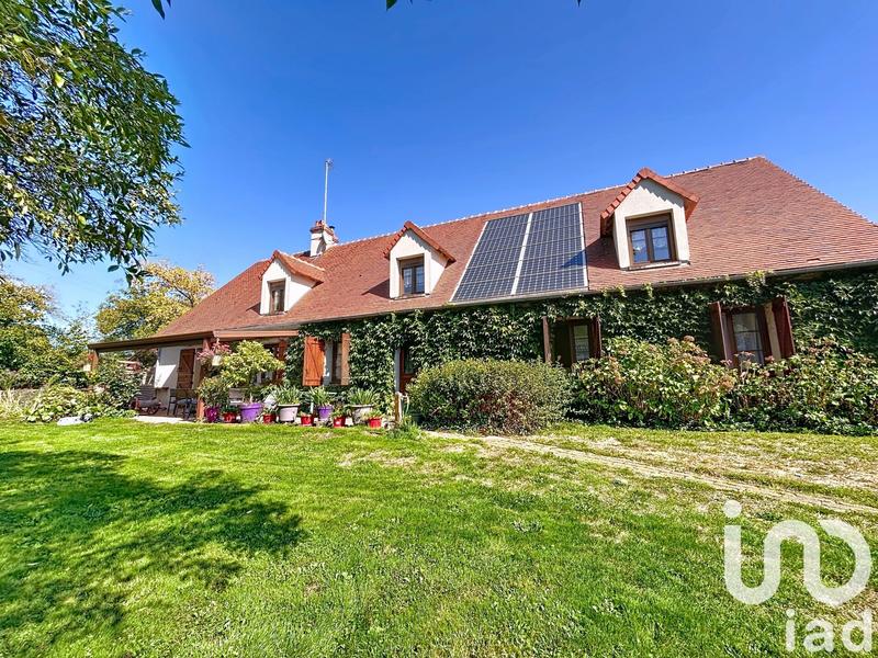 Maison - 280 m² - 8 pièces