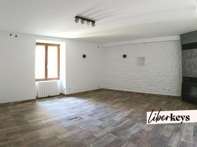 Maison de village - 99 m² - 6 pièces