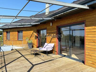 Maison - 169 m² - 11 pièces