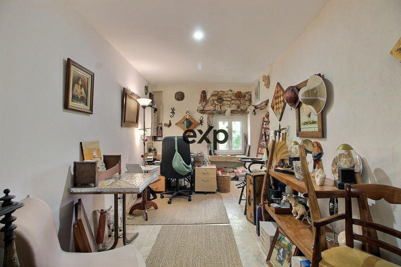 Mas - 205 m² - 5 pièces