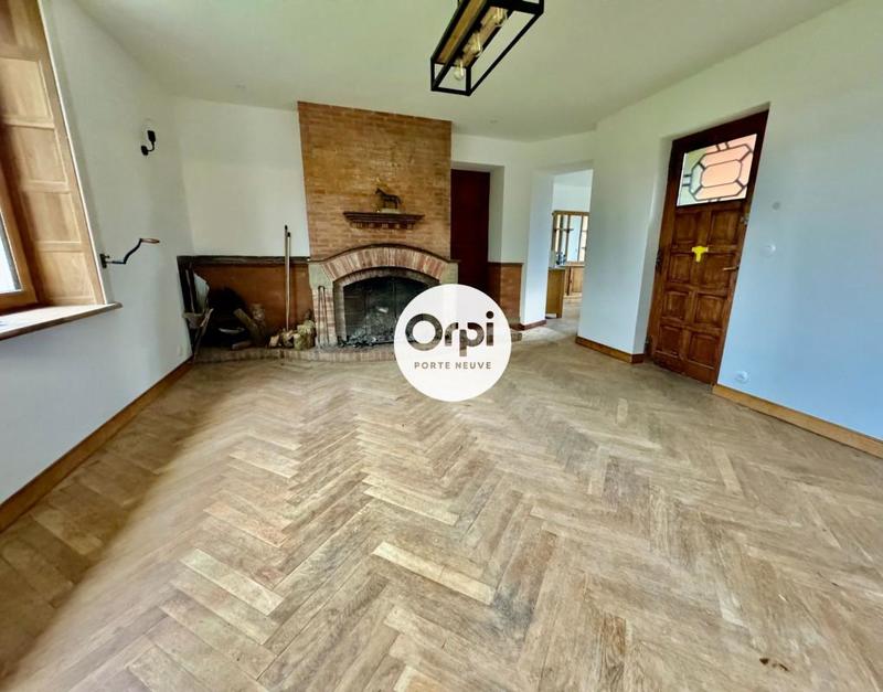 Maison - 259 m² - 7 pièces